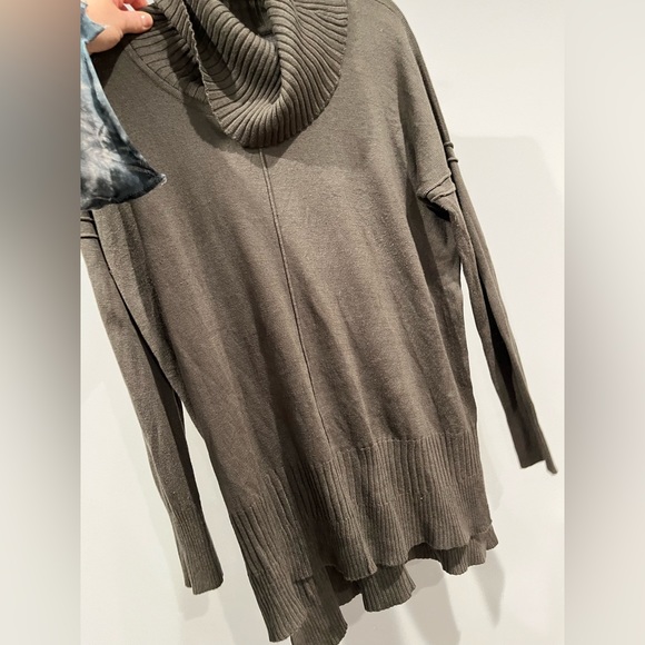 Cupio Womens Sweater Size M Olive Green-gray Cowl Neck Knit Hi-lo butter soft - Picture 6 of 8